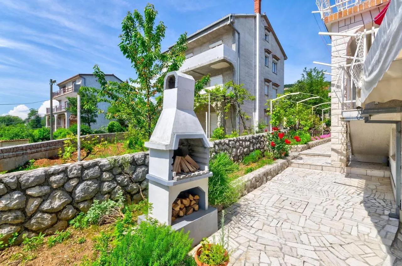 Apartments In Dramalj 39504